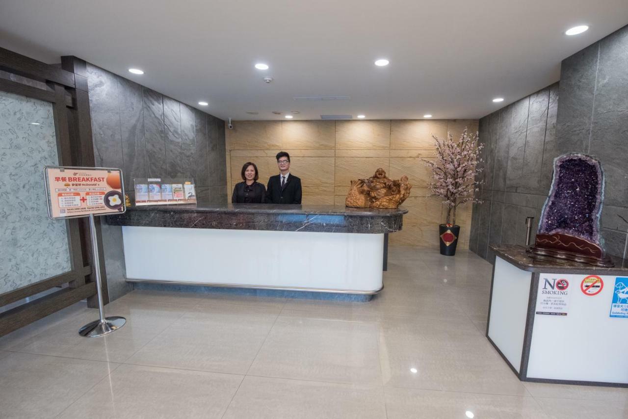 Junli Hotel Banciao Exteriér fotografie